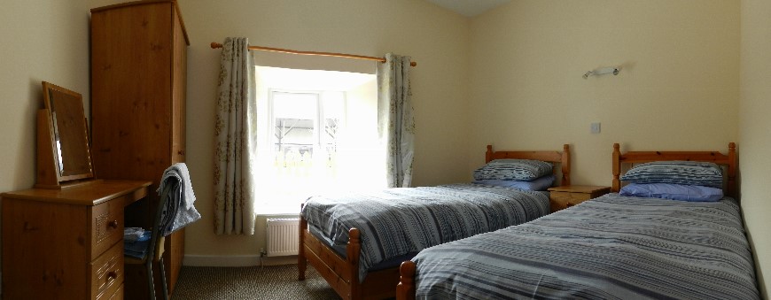 Downstairs Twin Bedroom at Millknock Farm
